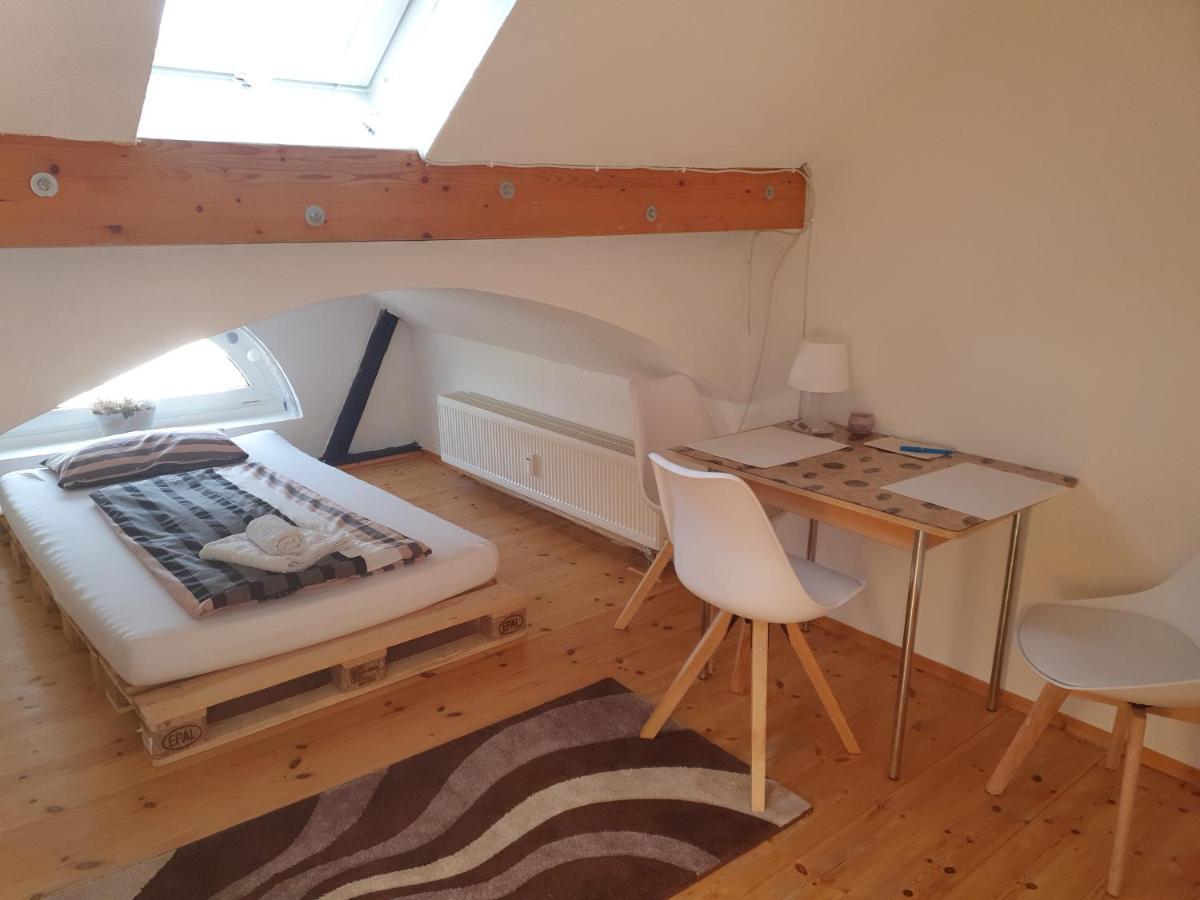 Hotel, Ferienwohnung, Zimmer Bad Driburg Ngoại thất bức ảnh